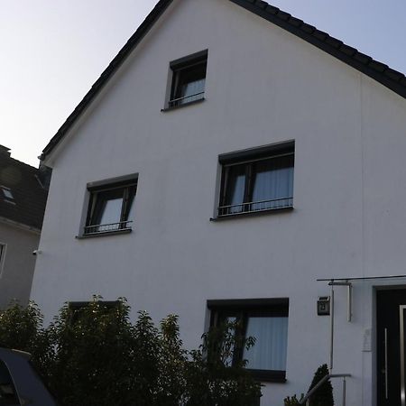 Rooms In Duesseldorf Near The Airport/Fair Exteriör bild