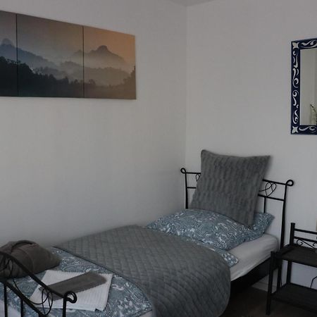Rooms In Duesseldorf Near The Airport/Fair Rum bild
