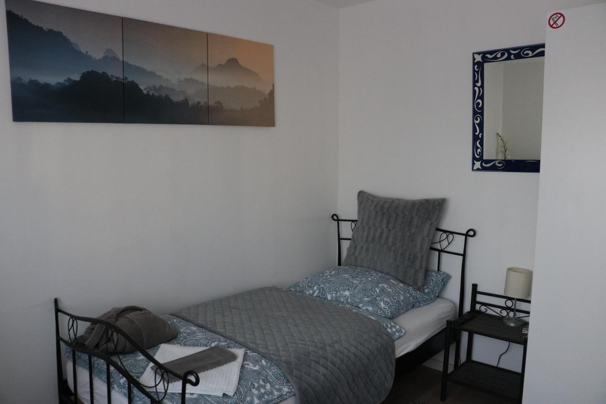 Rooms In Duesseldorf Near The Airport/Fair Rum bild